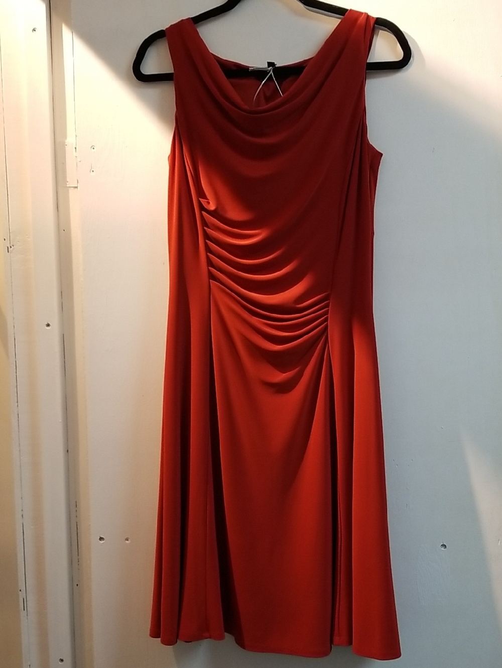 Sleeveless Rust-Red Draped Midi Dress with Ruched Detail